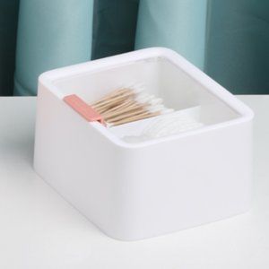 🌸3/$15 🌸 White Hinged Storage Container